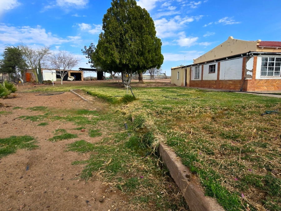 3 Bedroom Property for Sale in Upington Rural Northern Cape